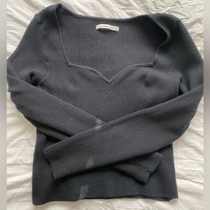 Abercrombie and fitch black sweater